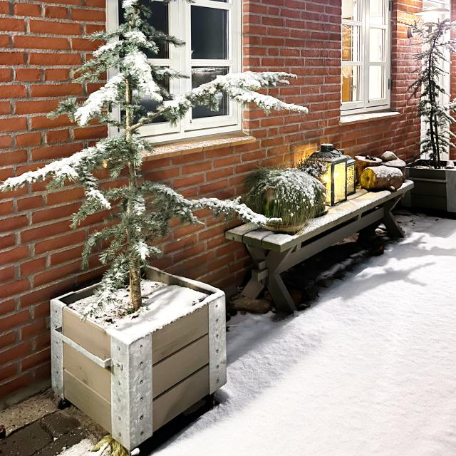 Cubic blomsterkasse m/hjul – 46×50×45 – gråbrun – 18237-18 DETAIL88214