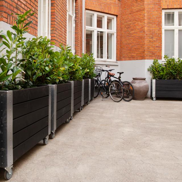 Cubic blomsterkasse m/hjul – 120×50×70 cm – sort – 18262-15 DETAIL88489