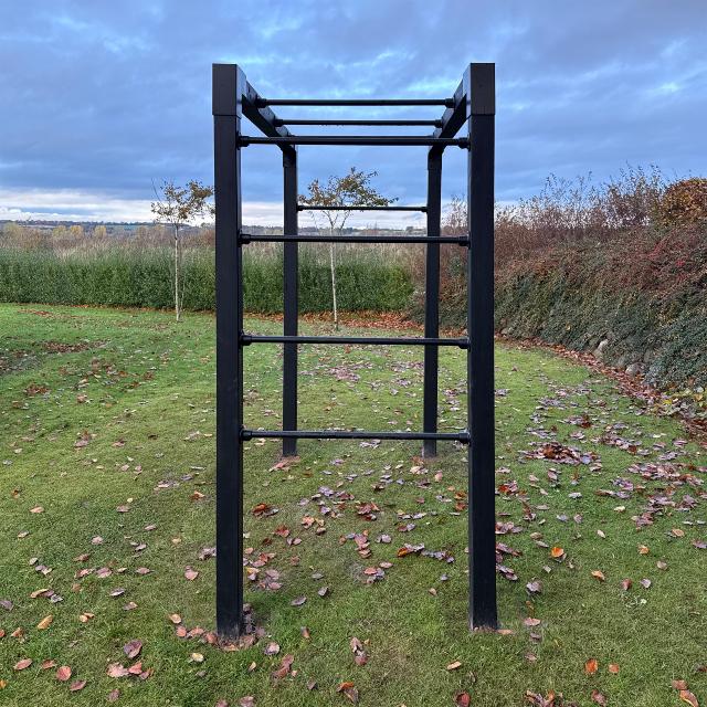 Outdoor fitness træningsstativ – model 4 – sort m/sorte beslag – 179069-15 DETAIL87858