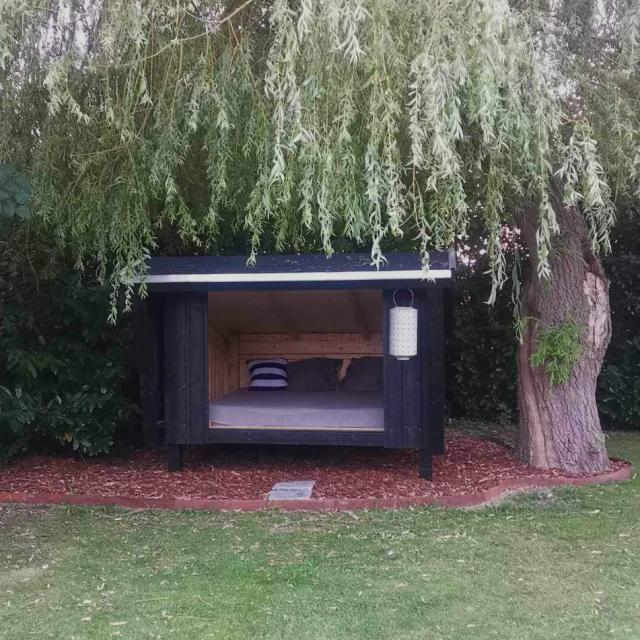 Færdig shelter om dagen